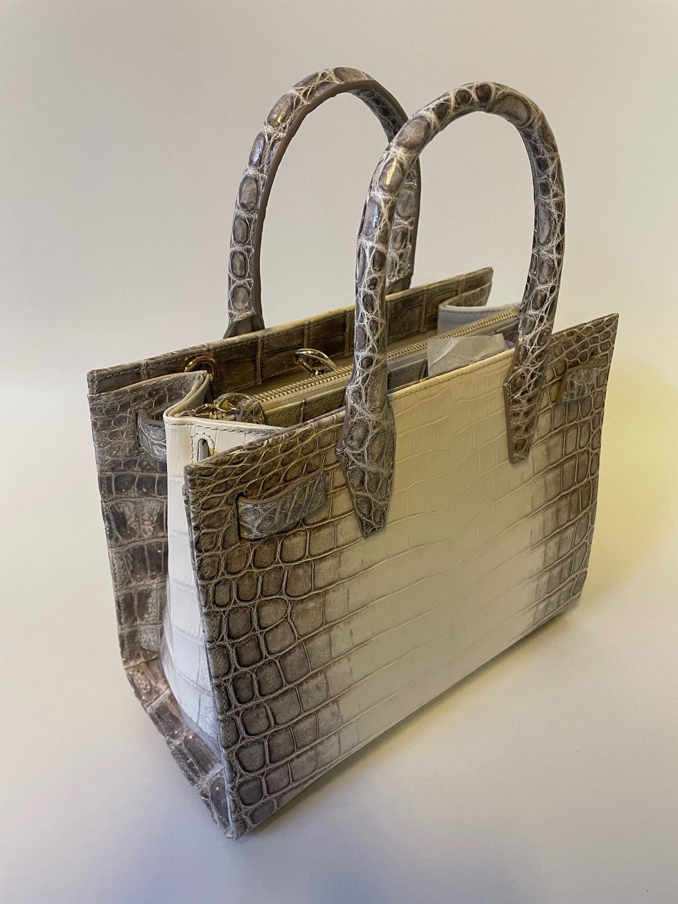 Borsa tote in coccodrillo, effetto Himalaya