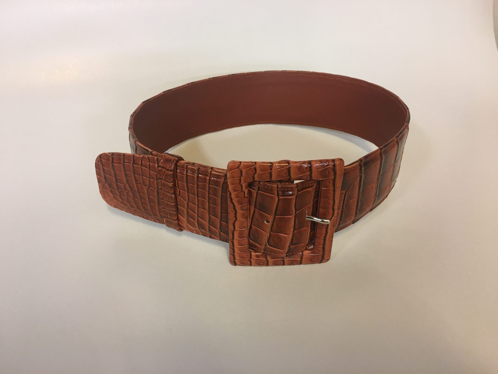 Cintura in coccodrillo cognac